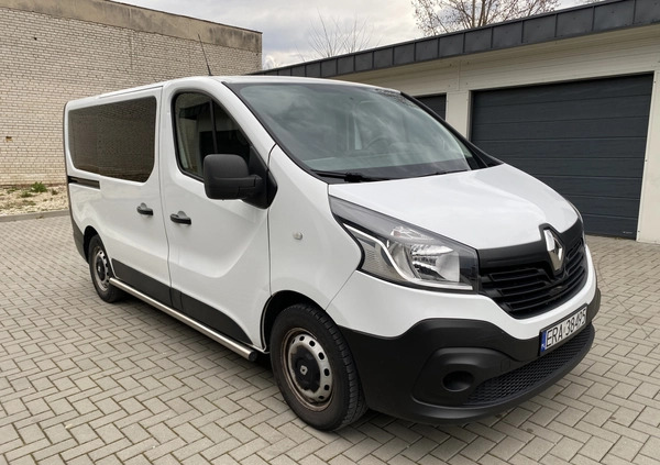 Renault Trafic cena 69495 przebieg: 121500, rok produkcji 2017 z Radomsko małe 232